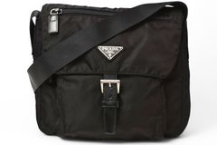 未使用プラダ キーケース/キーホルダー6連 M222A SAFFIANO/型押し