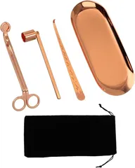 Queen-b キャンドル メンテナンス ４点セット 収納袋付き キャンドル消し 芯切り はさみ トリマー ろうそく 火消し 消化器 道具 カッター トレイ ツール アロマキャンドル 仏壇 (ローズゴールド,  23x9.5cm)