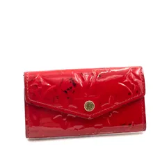 LOUIS VUITTON ルイヴィトン　ヴェルニ　ルージュグルナディーヌ　ミュルティクレ4 キーケース　4連　レッド　ゴールド金具　レザー　エナメル　フランス製　刻印あり　レディース　ラグジュアリー　高級　ハイブランド