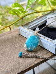 憧れのコン沢ブルー♪宝石質糸魚川青翡翠(入コン沢産)~simple knot