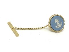 Item thumbnail for item 0fb47505-2cfa-4b3d-b2f8-ace1574b4f69