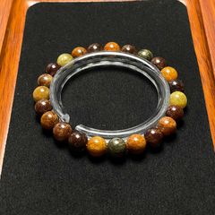 ゆかちん様、刹那アクセサリーズ - メルカリ