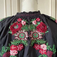 @ ZARA ザラ BASIC 刺繍 花柄 総柄 ブラウス シャツ トップス お呼ばれ　デート　オフィスカジュアル　食事会　可愛い　お出かけ　上品　黒 ブラック BLACK クロ くろ　長袖　リボン