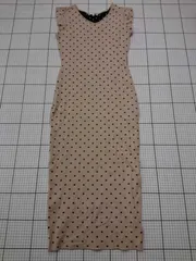 ◇ ⊂ rienda ドット柄ノースリーブワンピース ベージュ系×ブラック系 Mサイズ レディース E  【1508250042591】