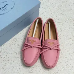 2025年最新】PRADA 割引オプション：通常商品 フラットシューズ