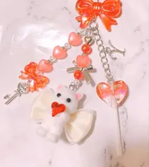 ビーズキーホルダー　猫　ネコ　あか　赤　推しカラー　y2k 韓国　コレクトブック