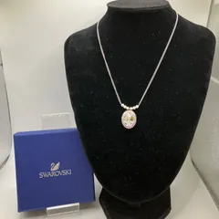 3447　SWAROVSKI　スワロフスキー　ネックレス　ペンダント　 Calista　クリスタル　パール　シルバー系　箱付き　 レディース