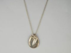 Llife STREAMLINE OVAL PENDANT - メルカリ