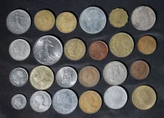 2025年最新】世界の貨幣コレクションの人気アイテム - メルカリ