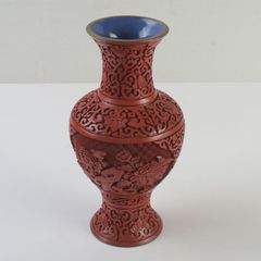 中国美術 堆朱 龍彫刻 花瓶 飾壺 朱泥 台座付き 東洋工芸 - メルカリ