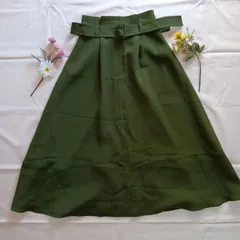 DRESSLAVE グリーンハイウエストスカート サイズ36／ベルト付き・日本製のサムネイル