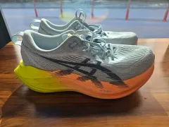 2025年最新】asics superblast 2の人気アイテム - メルカリ