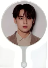 2026年最新】ミンギュ うちわ incompleteの人気アイテム - メルカリ