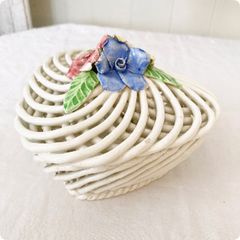 フランス 蚤の市 ブロカント 赤いバラの布花ブローチ - メルカリ