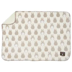 となりのトトロ ひざ掛け毛布 オパール加工ブランケット でこぼこ大トトロ スタジオジブリ 丸眞 ウォーマー雑貨 防寒用品 キャラクター グッズ 