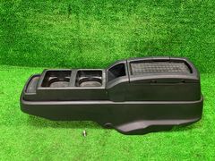 ヴェゼル RU4 フロントバンパー ハイブリッドX 4WD 71101-T7A-000ZB  