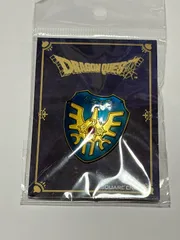ドラゴンクエスト　ピンバッジ　4種＆ヘアゴム1種セット　ロトの剣、盾　など ドラゴンクエスト ピンバッジ 4種＆ヘアゴム1種セット ロトの剣