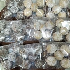 コーンチョコ はねだし 2袋 リングチョコ C型パフチョコ おまけつき