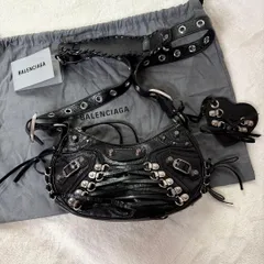 BALENCIAGA LE CAGOLE XS RIBBON STUDS BAG - メルカリ