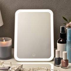 Item thumbnail for item 3948db26-ec2e-45cf-83ff-5eb223f06ac3