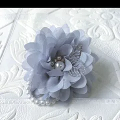 015 ハンドメイド コサージュ パール ビーズ　卒業式　卒園式　入学式　入園式　オーガンジー  結婚式　セレモニー　フォーマル　発表会　七五三　造花　ブローチ　リボン　祝典　グレー