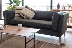 NOR/ノル フーバ 3人掛けソファ 棚付 鉄脚 HOOVER SOFA 美品 NOR HOOVER SOFA / ノル フーバ 3人掛けソファ 棚付 木脚 - インテリア