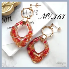 ハンドメイドピアス 　イヤリング　サージカルステンレス　樹脂ピアス　レジンでドライフラワーを閉じ込めたアンティーク風お花のフープピアス　金属アレルギー対応　花　お花　フラワー　大ぶり　揺れる　レッド　赤　プレゼント　ギフト　NO.363