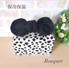 【おにぎりポーチ】保冷保温　ダルメシアン柄×黒　　リボンのお弁当袋／ポーチ／ランチバッグ