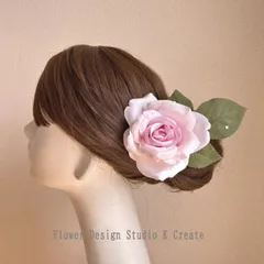ペールピンクの薔薇と葉っぱの髪飾り（シングルワイヤー仕様）　フラメンコ　ダンス　フォーマル　結婚式　袴　髪飾り　花飾り　フローレス　ピンク　成人式　お花の髪飾り