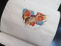 【美品】正絹・螺鈿袋帯 螺鈿の袋帯▫正絹▫ライトグレー地に金と螺鈿の艶やかな共演▫長さ457cm▫