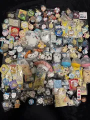 ちいかわ　缶バッジ　ラバーストラップ　キーホルダー　アクリルスタンド等　ハチワレ　うさぎ　約150点大量まとめ売り