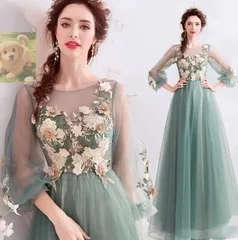 新作　 ウエディングドレス カラードレス　結婚式　披露宴　パーティー　演奏会　発表会　ステージ