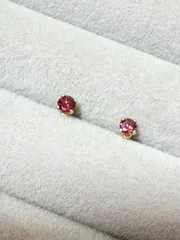 K18メッキ　宝石質ロードライトガーネットAAA ラウンドカットピアス（サージカルステンレス）