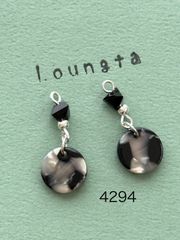 3130モノトーンピアス 樹脂ピアス 小ぶりピアス