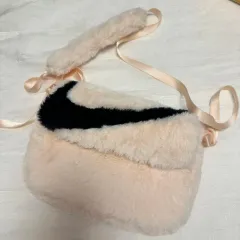 ナイキ ファー クロスバッグ