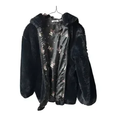 2025年最新】Sanrio 毛皮・ファーコートの人気アイテム - メルカリ