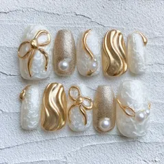 ぷっくりフラワー　ネイルチップ　ホワイト　乳白色　ブライダル　リボン　結婚式　成人式　卒業式　振袖　袴　ゴールド　パール　ドレス