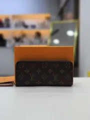 Louis Vuitton ルイヴィトン モノグラム クラマンス ジッピーウォレット 長財布 m60742