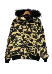 ア ベイシング エイプ A BATHING APE 1st CAMO FUR DOWN 1st カモ ファーダウンジャケット カモフラ柄 ボンバージャケット 001HJE801015X ジャケット マルチカラー Lサイズ 101MT-5258のサムネイル
