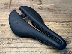 fabric Line Pro Shallow Saddle カーボンレール - メルカリ