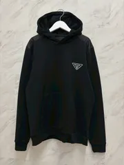 2025年最新】PRADA メンズ パーカーの人気アイテム - メルカリ