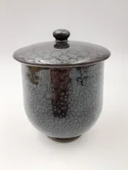 【K-1614】蓋付湯呑み 湯飲み 陶器 よろん焼 ゆんぬ・あーどぅる焼
