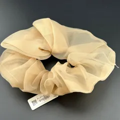 【新品】定価1210円 ヘアアクセサリー ヘアゴム シュシュ ベージュ 大きめ◆