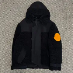 【24時間限定価格】モンクレールオフホワイトコラボダウン黒 24時間限定価格】モンクレールオフホワイトコラボダウン黒