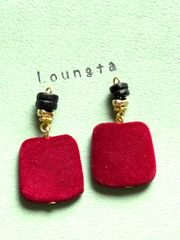 3137ベロア素材 秋冬ピアス レッド 樹脂ピアス