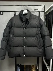 24AW comoliダウン【サイズ２】　完売品　最安 comoli 24AW コットンナイロンダウンジャケット ブラック サイズ2