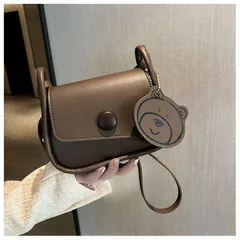 【送料無料】ショルダーバッグ レディース 韓国風 おしゃれ 小さめ 軽量 新作 日常使い 旅行 通勤 通学 プレゼント 上品にコーディネートをまとめる、使い勝手の良いコンパクトショルダー