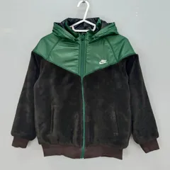NIKE　140cm　リバーシブル ジャケット　アウター　ブラック　グリーン　ナイキ