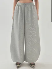 2025年最新】PELLICULE スウェットの人気アイテム - メルカリ