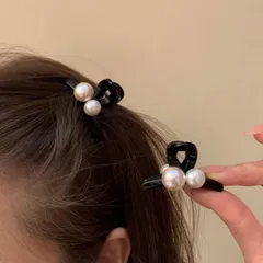 【数量限定】パールビーズ 前髪クリップ 小さいサイズ ヘアアレ 髪飾り ミニ 可愛い 髪留め 前髪 パール 4枚セット ヘアアクセサリー ヘアクリップ [L'Avventura]